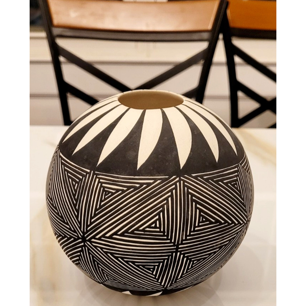 ACOMA PUEBLO NATIVE AMERICAN INDIAN SIGNED POTTERY FINELINE CHECKER GEOMETRIC
